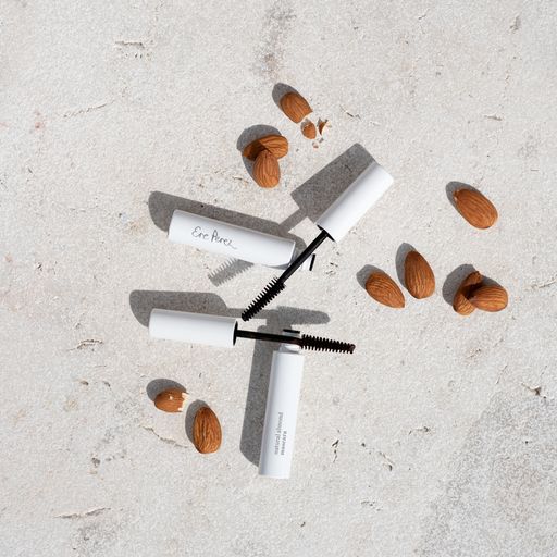 Natural Almond Mascara